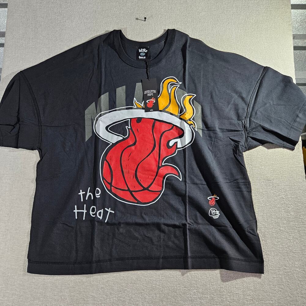 Shoe Palace Miami Heat NBA Oversized Shirt Mens 3XL NWT Licensed